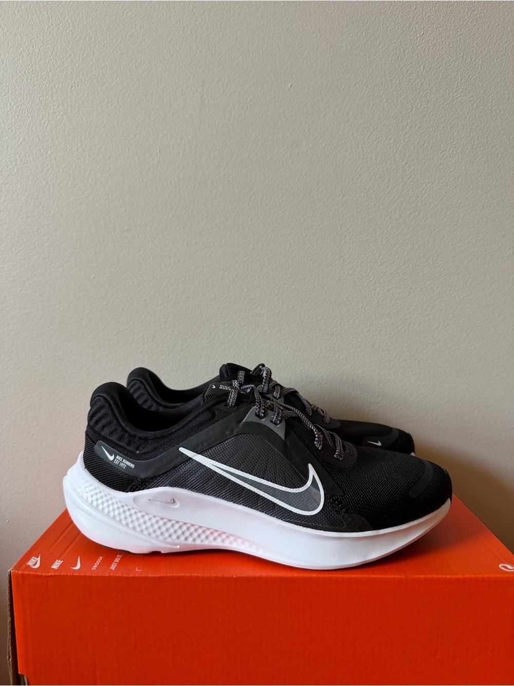 Nike Quest 5 Black Iron Grey DD9291-002 Women’s Size 12